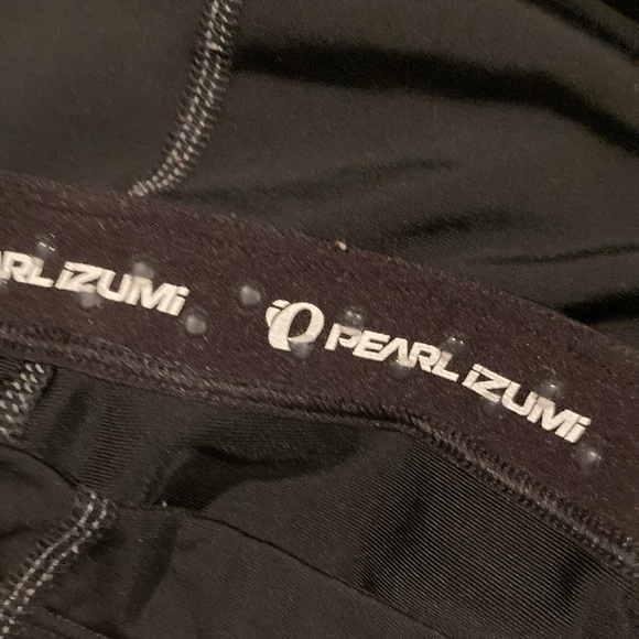 2/$30 🖤 Pearl Izumi Sugar bike shorts 🖤 medium - Picture 7 of 12